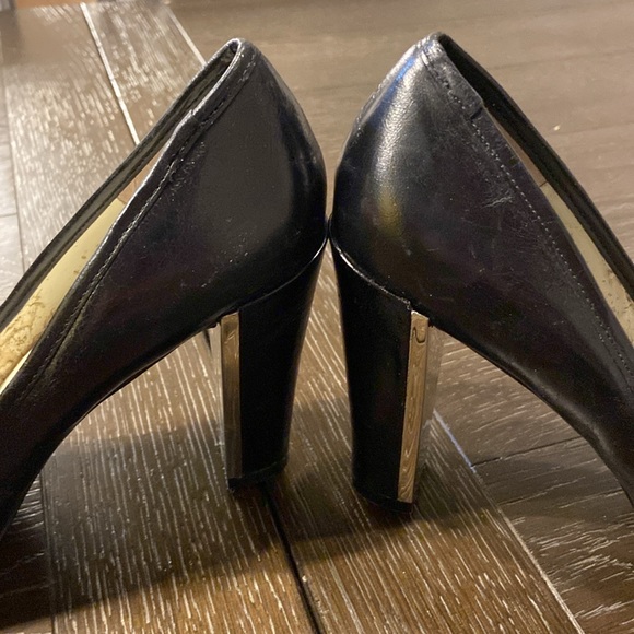 Nine West size 9.5 heels - Picture 2 of 3